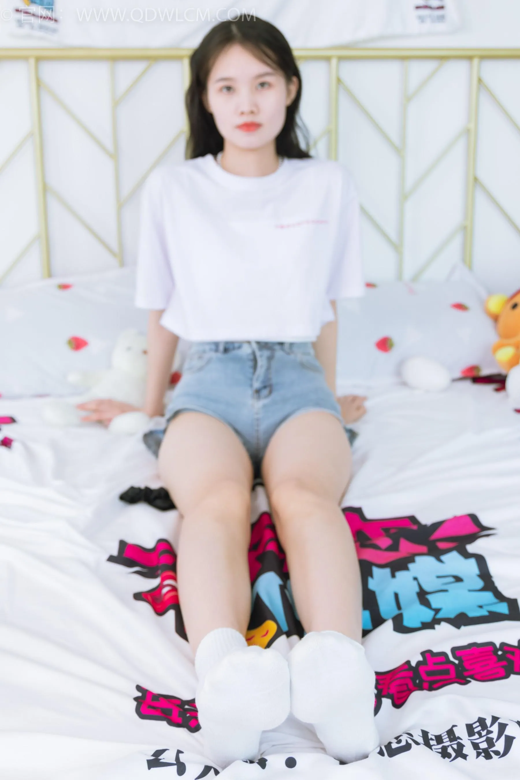 物恋传媒 NO.1559 颜颜-人来人往 [151P]插图